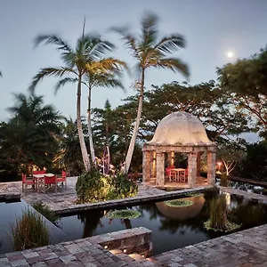 Inn Golden Rock ****