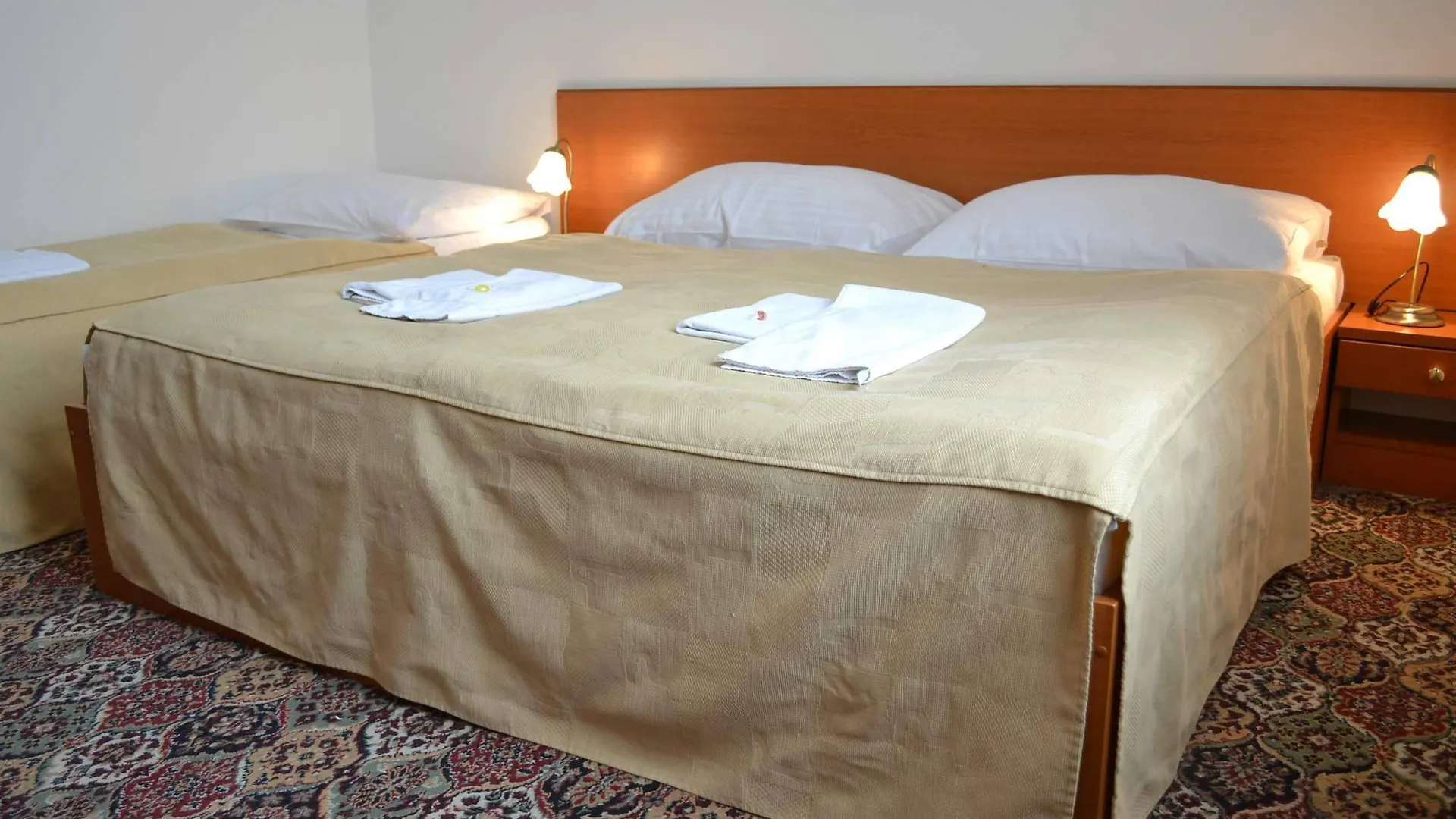 City-Inn Praga 3*,